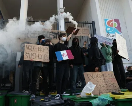 Recently Appointed France's Prime Minister Faces Mounting Pressure as Countrywide Strikes Disrupt Education and Transportation